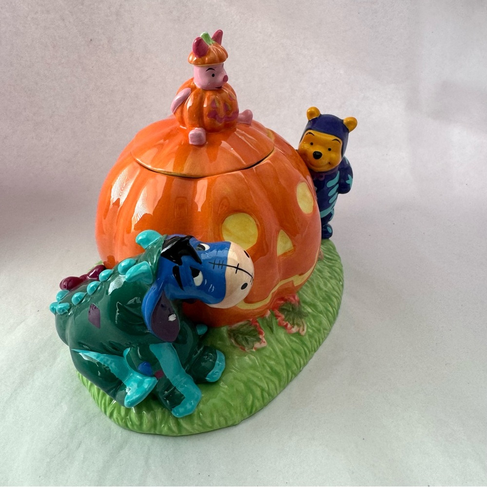 Vintage 1998 Disney Store Halloween Cookie Jar Pooh Piglet Eeyore in Costumes - Picture 3 of 11